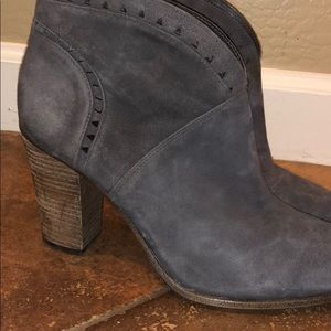Size 10 Vince Camuto boots